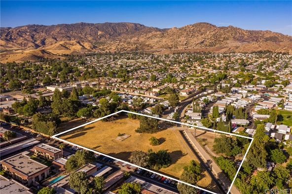 1761 Oak Rd, Simi Valley, CA 93063
